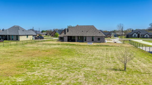 122 Altom Road, Springtown, TX 76082