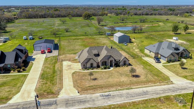 122 Altom Road, Springtown, TX 76082