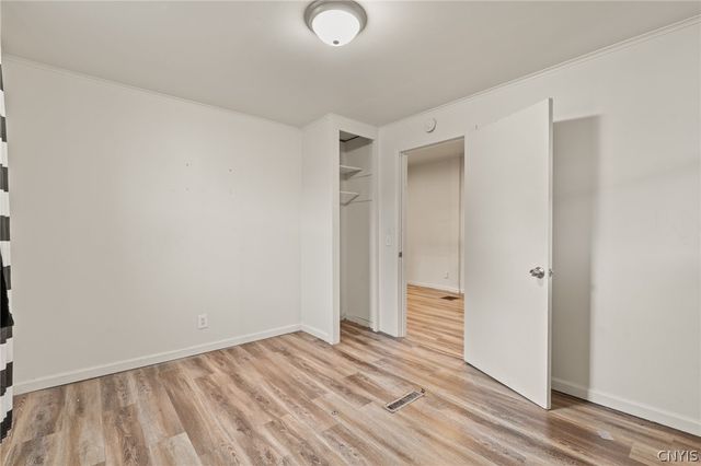 1522 Valley Drive, Syracuse, NY 13207