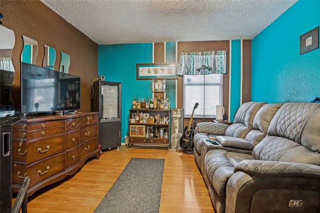 1717 Berkeley Drive, Glenn Heights, TX 75154