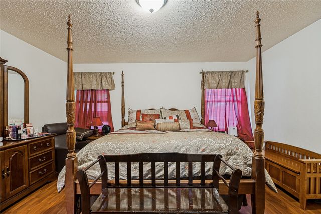 1717 Berkeley Drive, Glenn Heights, TX 75154