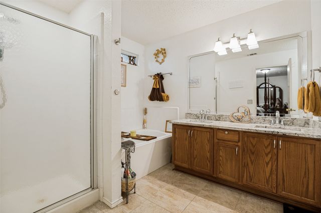 1717 Berkeley Drive, Glenn Heights, TX 75154