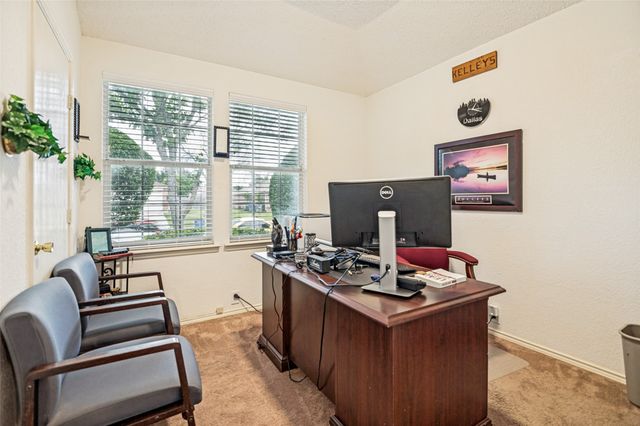 1717 Berkeley Drive, Glenn Heights, TX 75154