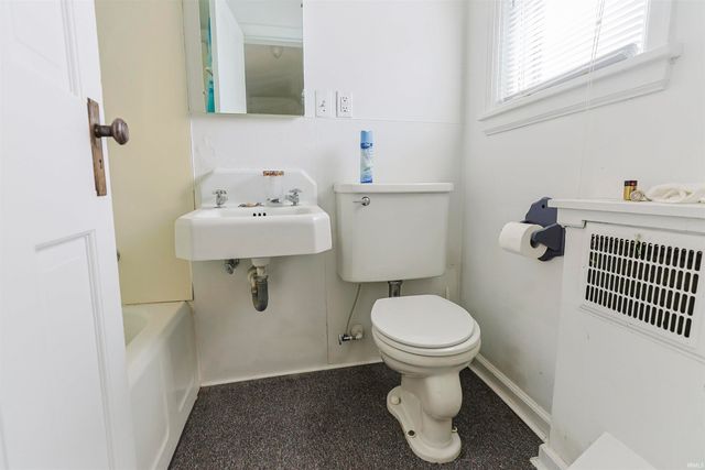 415 Lincoln Way, South Bend, IN 46601