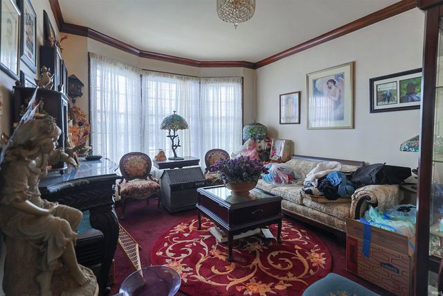 415 Lincoln Way, South Bend, IN 46601