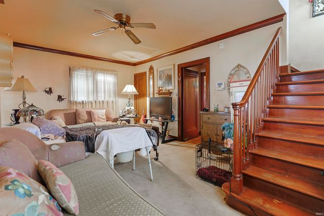 415 Lincoln Way, South Bend, IN 46601