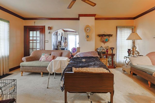 415 Lincoln Way, South Bend, IN 46601