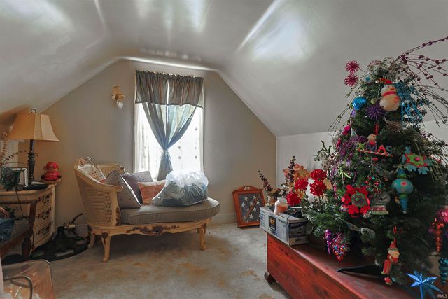 415 Lincoln Way, South Bend, IN 46601