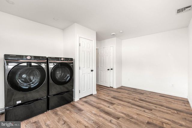 169 FORSYTHIA DR N, Levittown, PA 19056