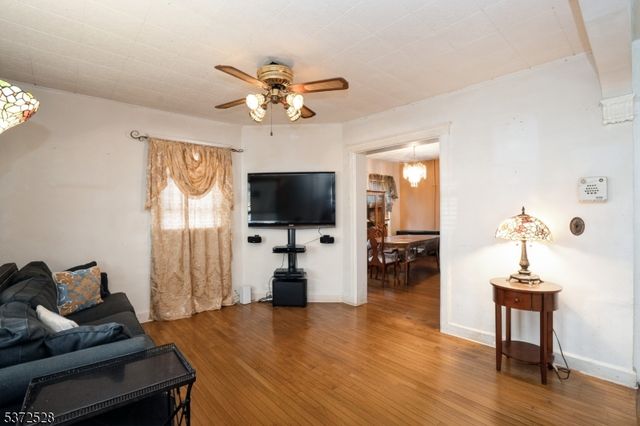 17 Whittlesey Ave, West Orange Twp., NJ 07052
