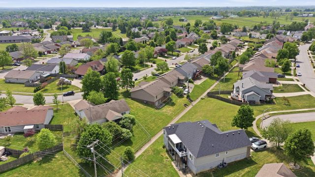 153 Gainsway Drive, Nicholasville, KY 40356