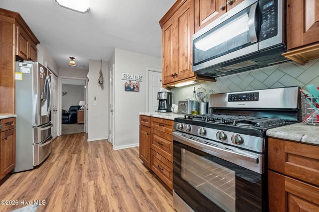 309 Osprey Point Drive, Sneads Ferry, NC 28460