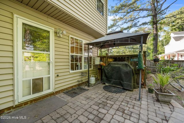 309 Osprey Point Drive, Sneads Ferry, NC 28460