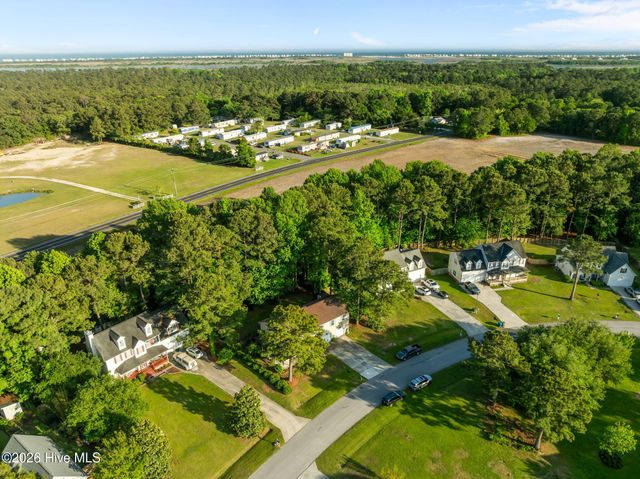309 Osprey Point Drive, Sneads Ferry, NC 28460