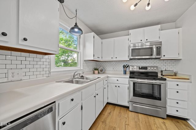 6422 English Oaks Drive, Raleigh, NC 27615