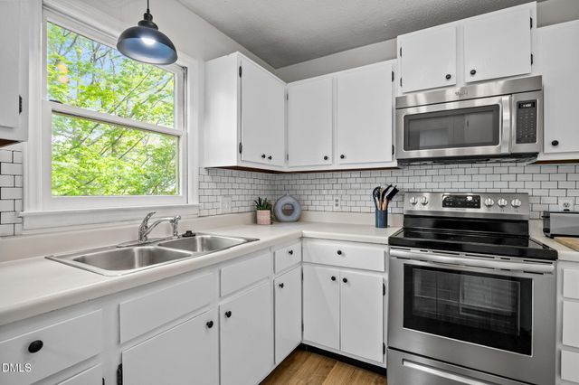 6422 English Oaks Drive, Raleigh, NC 27615