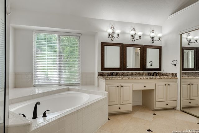 4514 Shavano, San Antonio, TX 78230