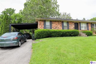 202 Eagle Pass Drive, Radcliff, KY 40160