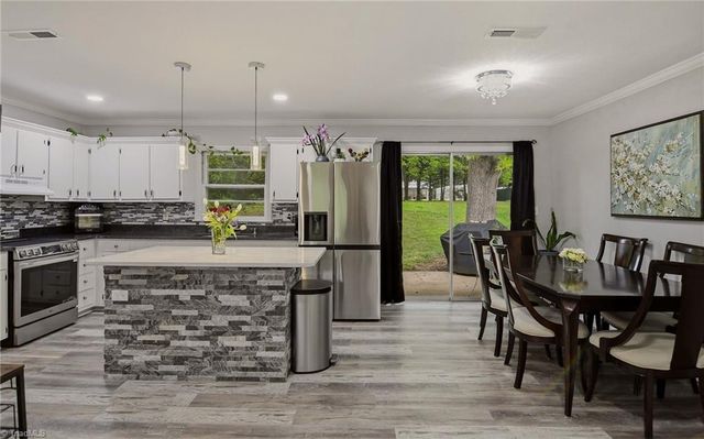 104 Jacklyn Court, High Point, NC 27265