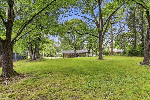 104 Jacklyn Court, High Point, NC 27265