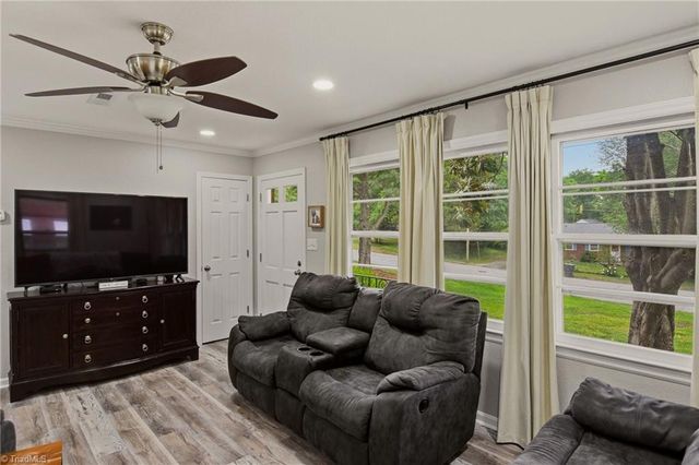 104 Jacklyn Court, High Point, NC 27265