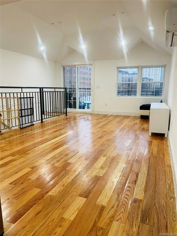 157 Beach 25th 2nd Floor, Far Rockaway, NY 11691