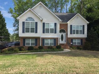 180 Pecan Ridge Drive, Fayetteville, GA 30215