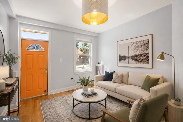 1648 KRAMER ST NE, Washington, DC 20002