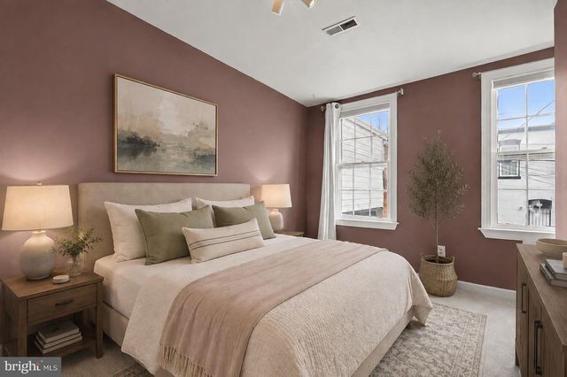 1648 KRAMER ST NE, Washington, DC 20002