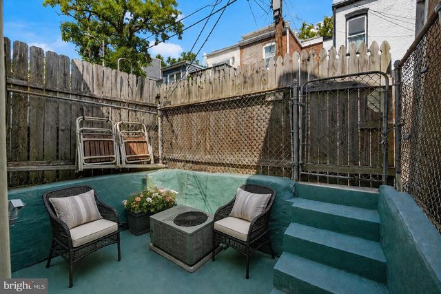 1648 KRAMER ST NE, Washington, DC 20002