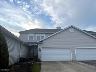 7567 Monterey Bay Drive 4, Mentor On The Lake, OH 44060
