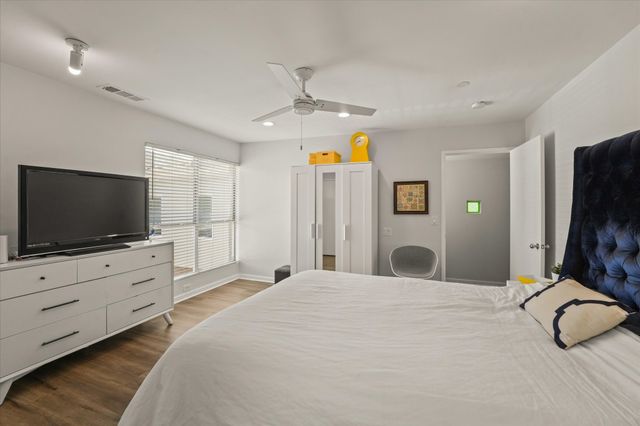 4231 Travis Street 29, Dallas, TX 75205