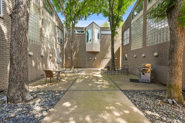 4231 Travis Street 29, Dallas, TX 75205