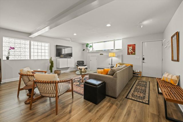 4231 Travis Street 29, Dallas, TX 75205