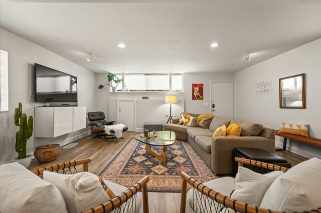 4231 Travis Street 29, Dallas, TX 75205