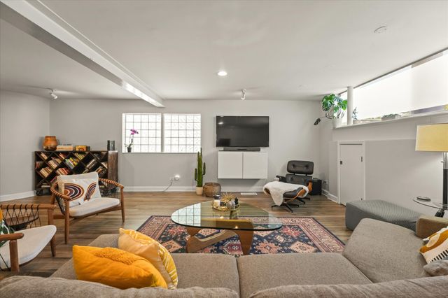 4231 Travis Street 29, Dallas, TX 75205