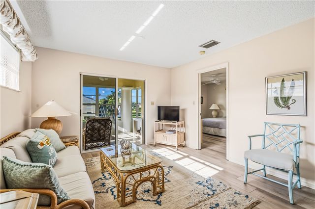 379 N Grove Isle Circle 379, Vero Beach, FL 32962