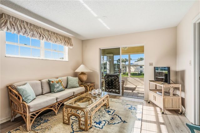 379 N Grove Isle Circle 379, Vero Beach, FL 32962