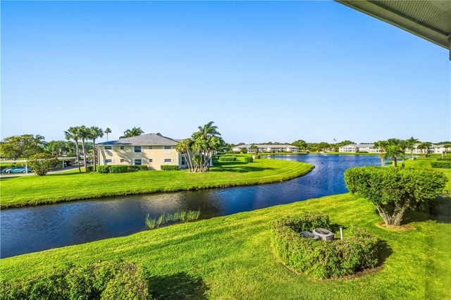 379 N Grove Isle Circle 379, Vero Beach, FL 32962