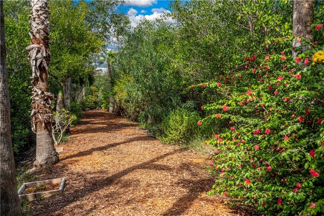 379 N Grove Isle Circle 379, Vero Beach, FL 32962