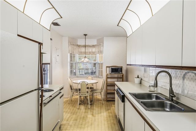 379 N Grove Isle Circle 379, Vero Beach, FL 32962