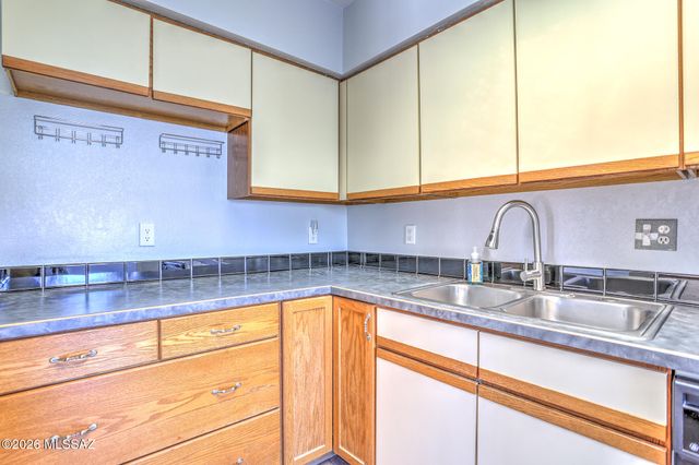 3046 S Cole Circle, Tucson, AZ 85713