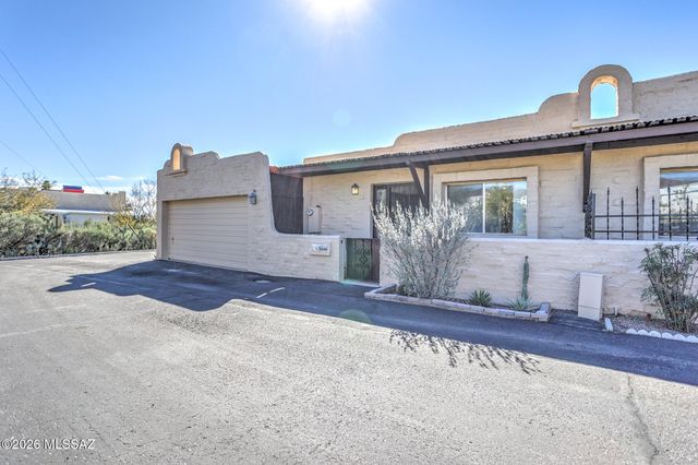 3046 S Cole Circle, Tucson, AZ 85713