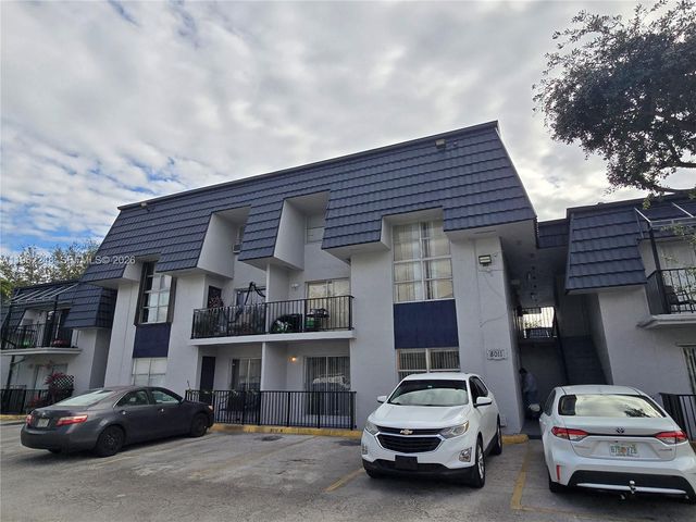 8011 W 6th Ave I, Hialeah, FL 33014