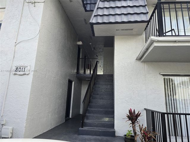 8011 W 6th Ave I, Hialeah, FL 33014