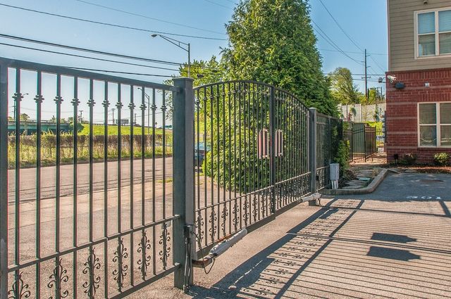 700 Wedgewood Park Apt 407, Nashville, TN 37203