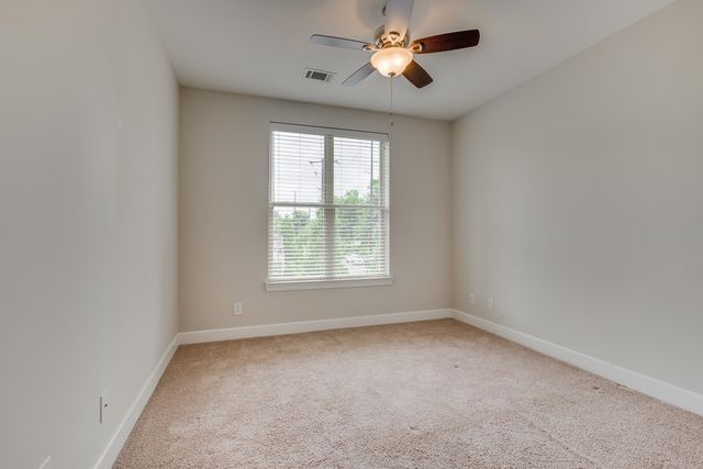 700 Wedgewood Park Apt 407, Nashville, TN 37203