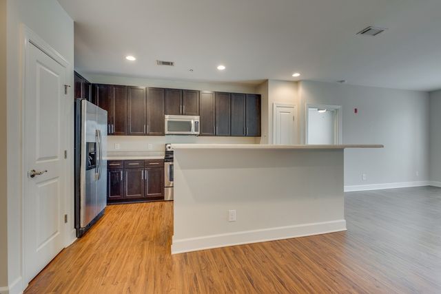 700 Wedgewood Park Apt 407, Nashville, TN 37203