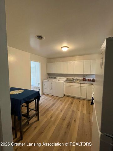 2816 Greenbelt Drive, Lansing, MI 48911