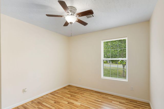 1541 Oak Tree Lane, SE, Cleveland, TN 37311